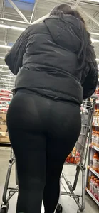 Nice ass w black on black see-thru VPL‼️