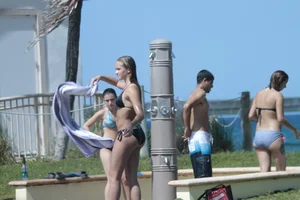 Florida beach and bikini girls