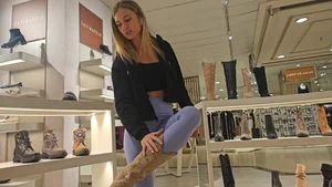 Sexy blonde in leggings