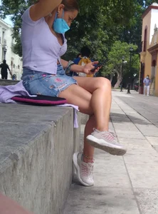 Thick legs in the park