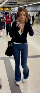 Skintight cute hottie, didn’t mind being recorded. (OC)