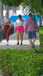 Perfect hot booty blonde milf (NOT OC)