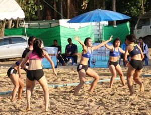 Thai candid volleyball girls