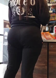OC. Thick Latina mommy with thick cheeks