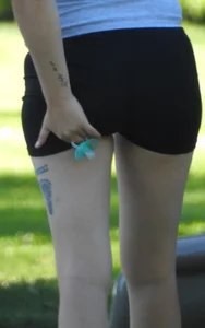 Milf with nice Ass and slight Cameltoe (OC)