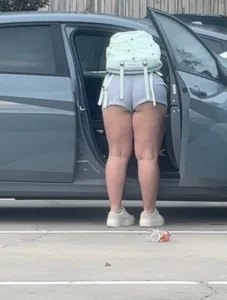 6 Big Booty White Girls