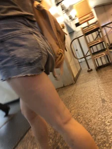 Girl with Hot Muscular Legs in Jeans Shorts Subway Creepshots