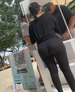 The Best Ass EVER ! 10/10 (OC) NUTBUSTER