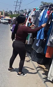 (OC) big butt thick short girl in black leggings VPL