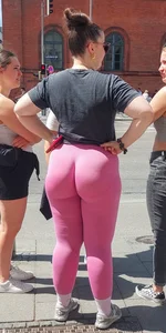 Thick fat German ass in pink leggings (OC, pics)
