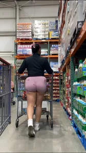 CAKED UP LATINAS IN SHORTS+VID