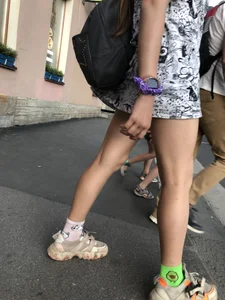 Hot Candid Legs and Sneakers Crosswalk City Creepshots