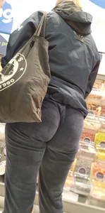 Teen in sweatpants teasing