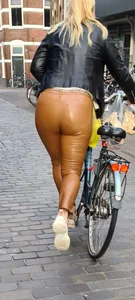 Gold ass