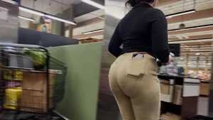 Pouty PAWG Worker