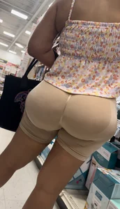 Unbelievable BBL Latina & cameltoe