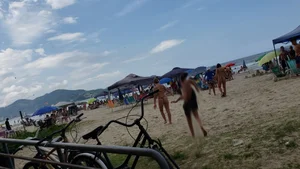 Brazillian beach creepshots, huge gallery of candid girls in swimsuits