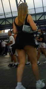 Blonde Girl at the Central Station(Spycam)