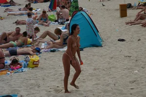 Verna topless beach girls out in the sun