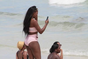 Ebony beach and bikini girls