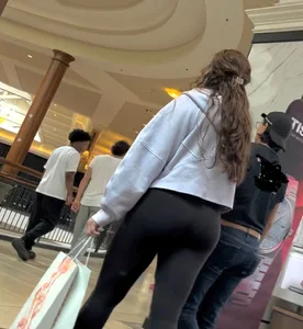 Shapely Booty Wavy Brunette in Black Leggings (OC)