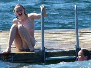 Bikini girls