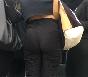 Tight ass in leggings with vtl