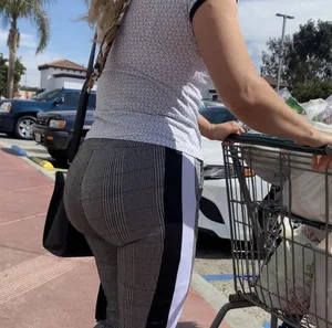 Big booty Latina Milf plaid pants