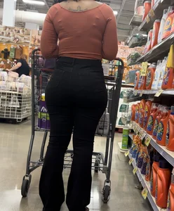 The curves on this Ebony in Black Jeans