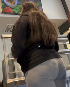 Slightly Chubby White Girl Jiggling In Grey Sweatpants