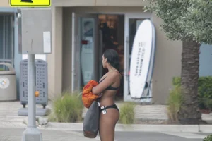 Candid Florida beach and bikini girls