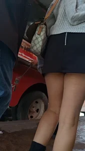 Mature MILF BBL big butt in black leggings [oc]
