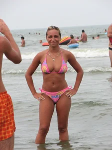 Candid beach and bikini babes