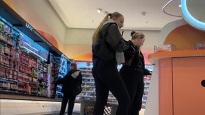 (NOT OC) Blonde Baddie in leggings