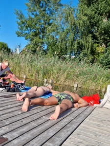 Booty tanning