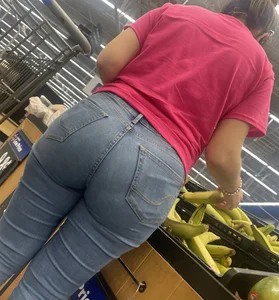I’m on fire  Another amazing MILF ass (OC/Close up/Gif)