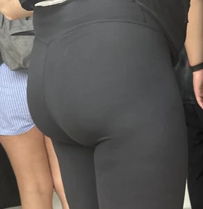 Blonde in black leggings (+bonus in the background)