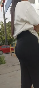 Latina Beautiful butt in tight black leggings [OC]