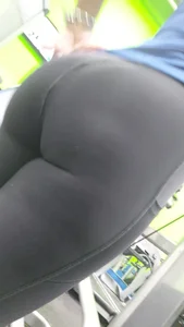 Cameltoe and ass crack! Enjoy!