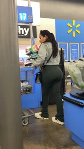 Fine thick latina (oc)