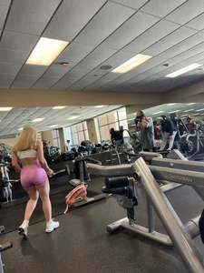 Best set today😈 bubble butt see through spandex at gym