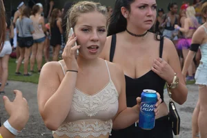 Candid tits and pokies
