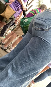 Mardi Gras college girl ass oc