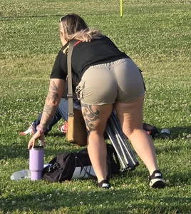 Football mom deep crack on her