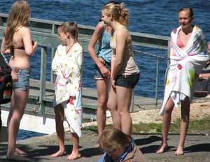 Bikini girls