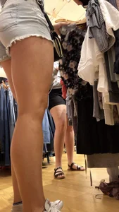 Blondie shopping at the mall!