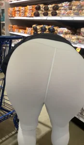 Berry thick gal  white leggings! (OC) few months old