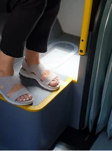 Can we see some candid feet in here?