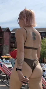 Nice bubble butt in thong