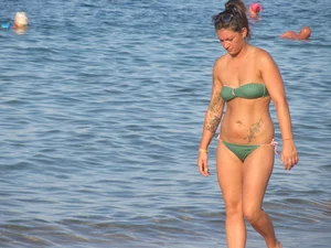 Candid beach and bikini babes